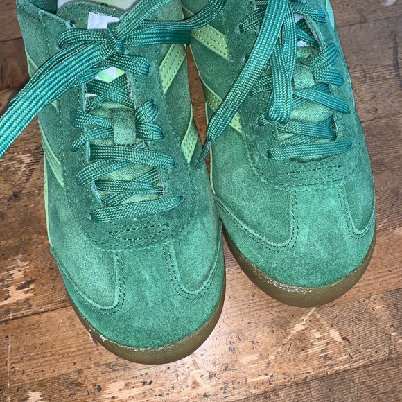 vintage champion shoes